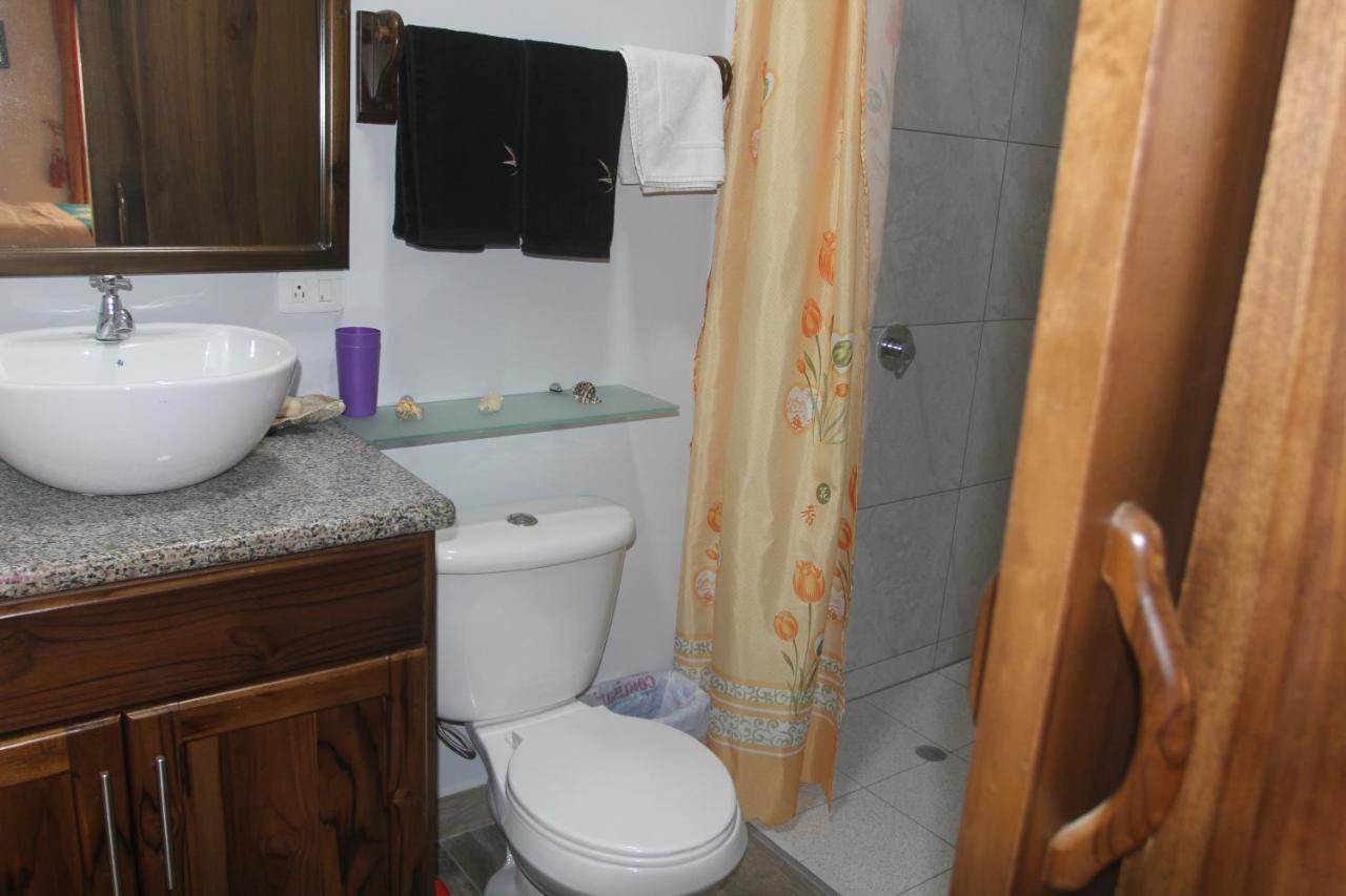 El Ocaso Oceanfront Apartment Каноа Екстериор снимка